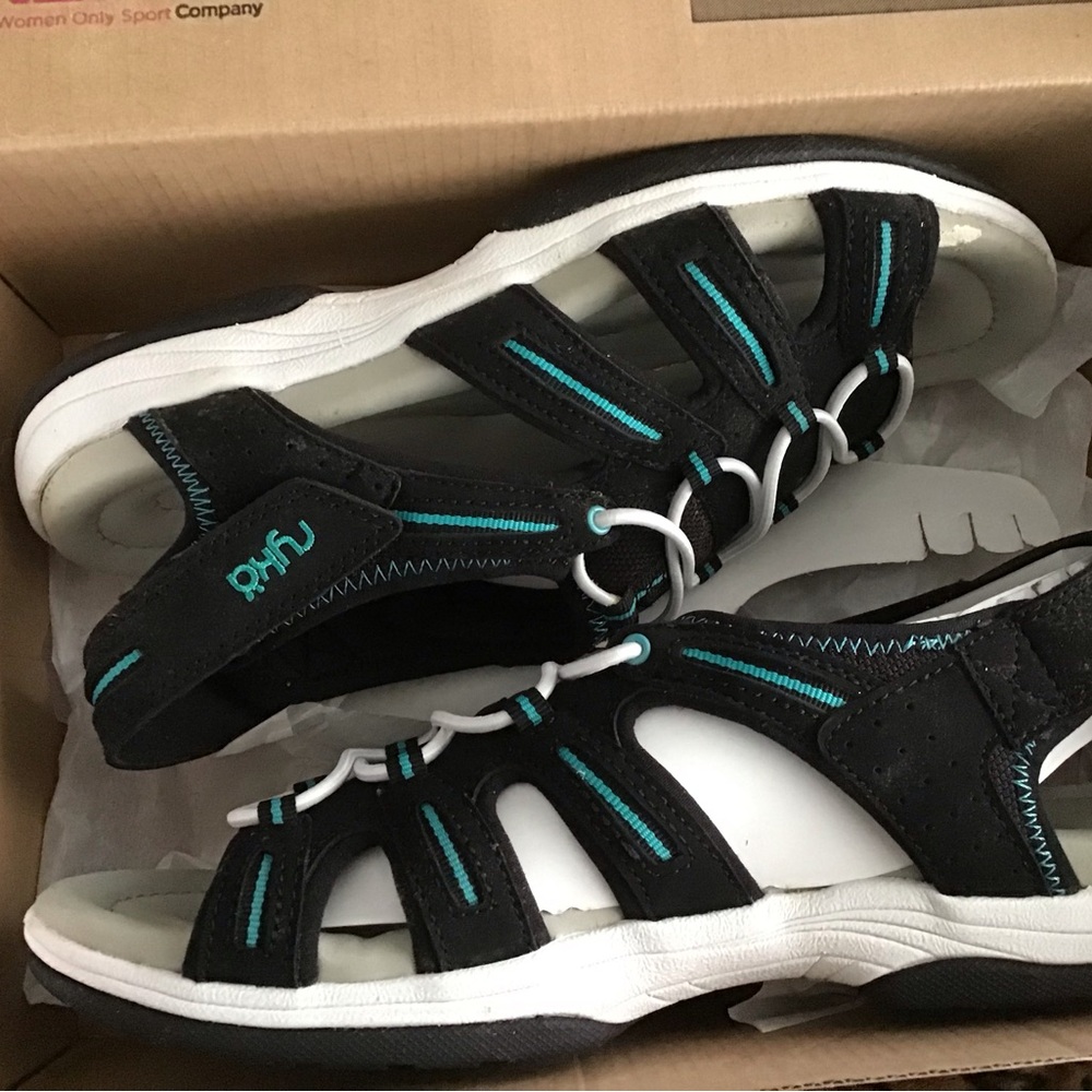 Ryka Black and White Sandals Versatile Comfort - Picture 5 of 5